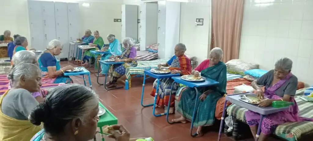 Old age home facilities